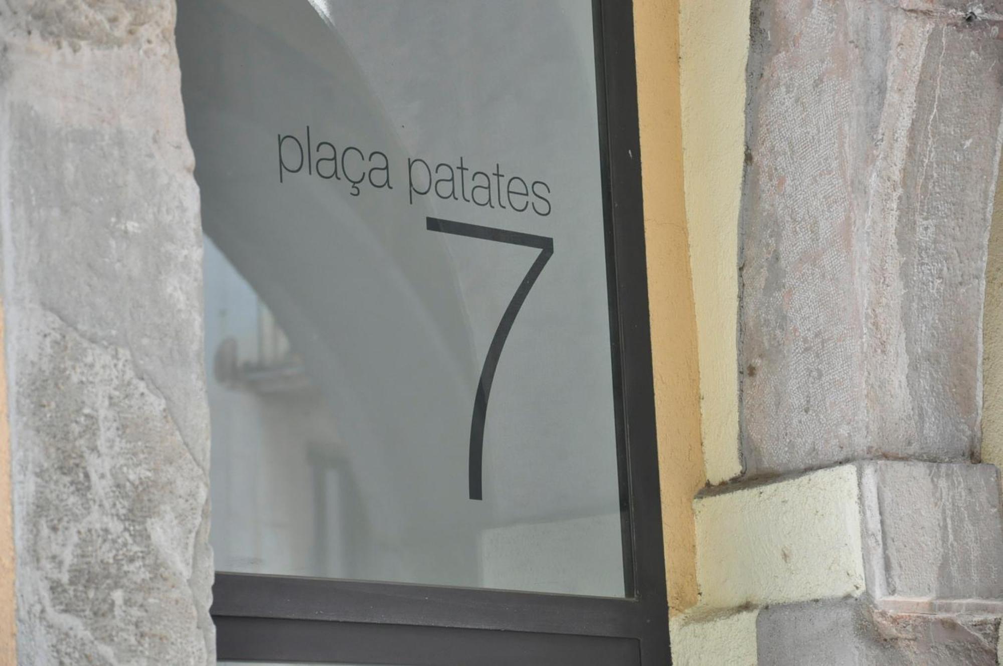 Apartament La Placeta Figueres Ngoại thất bức ảnh